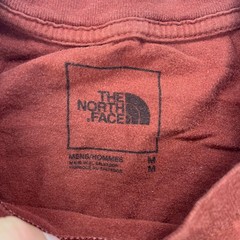 The North Face Shirt Mens Medium Red Crew Neck Standard Fit Logo Outdoors