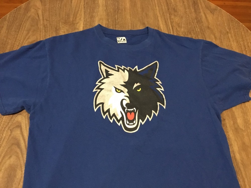 Minnesota Timberwolves Ricky Rubio 9 Smaller Fitting XL T Shirt NBA Majestic