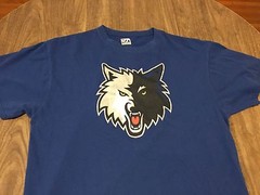 Minnesota Timberwolves Ricky Rubio 9 Smaller Fitting XL T Shirt NBA Majestic