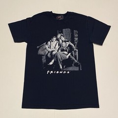 FRIENDS SITCOM GRAPHIC T SHIRT (SMALL)