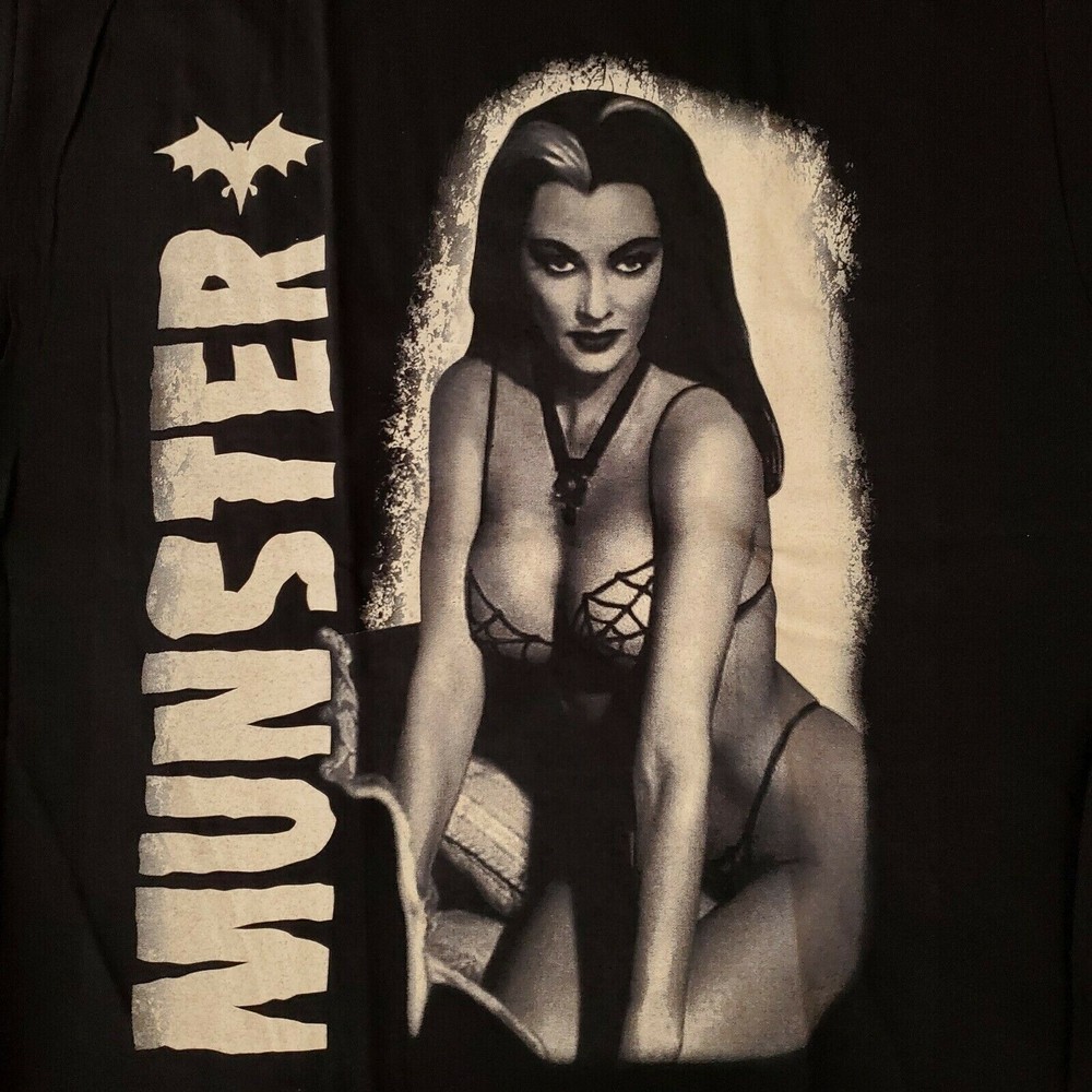 FREE SAME DAY SHIPPING LILY MUNSTER Bikini Yvonne De Carlo Shirt Medium