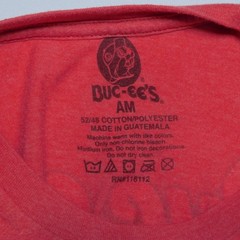 Buc-ees Adult Medium T-Shirt Red Tennessee TN Beaver Logo Graphic Short Sleeve