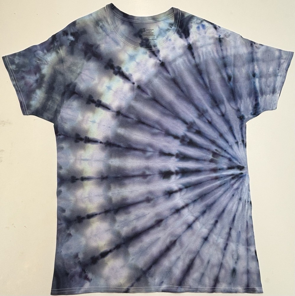 Hanes Handmade Ice Dye Unisex Adult T-Shirt Size Large Color Snow Maiden Tee NEW