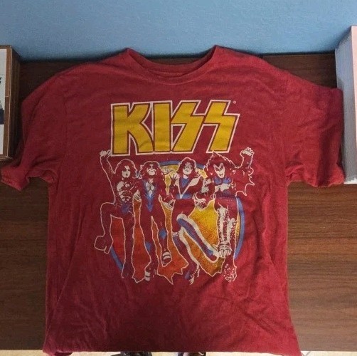 Kiss Greatest Hits Red/yellow T shirt Vintage Classic Small 34/36