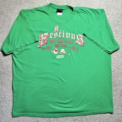 Y2K Seinfeld Festivus Christmas t-shirt 2XL Ripple Junction 2010 green