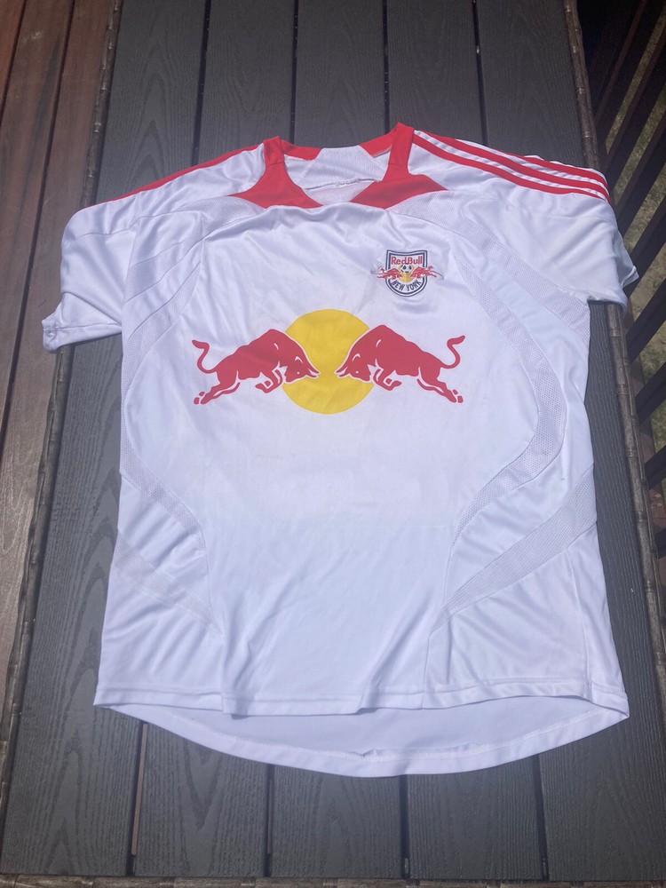 Red bull soccer jersey Made in Peru Angel #9 on the Back See description