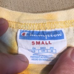 Champion Thick T-shirt Chest Logo Tie Dye Yellow Mens Tag Small￼ Acid Wash