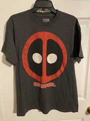 Marvel Deadpool T-Shirt Adult Medium Size Deadpool Logo Tee New Without Tags
