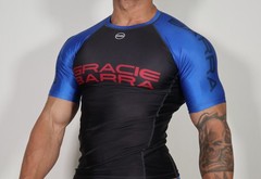 MEN’S BLACK/BLUE COMPRESSION SHIRT SIZE M