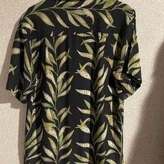 Joe Marlin 100% silk black an green shirt