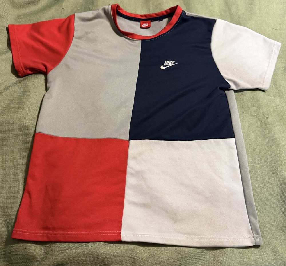 vintage 1980s “NIKE” T-SHIRT MEN’S M medium STRETCH MULTI-COLOR S/S very rare