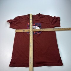 The North Face Shirt Mens Medium Red Crew Neck Standard Fit Logo Outdoors