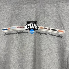 2011 College World Series T Shirt 2XL XXL Mens UVA UNC Texas Vanderbilt Florida
