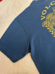 VOLCOM 100% Cotton T SHIRT MENS SZE XL Blue w/Skeleton Circled by HAWAII