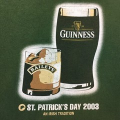 1390 Guinness Baileys St Patricks Day 2003 T-Shirt Size XL Irish Tradition GREEN