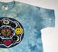 Vintage! Tie – Dyed Hippie Pot Leaf Smiley Face Peace Sign 1995 T – Shirt Large