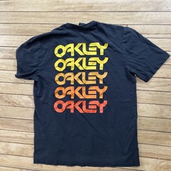 OAKLEY T Shirt Men M Black Orange Yellow Spellout Grunge Custom Sports Tee 38″