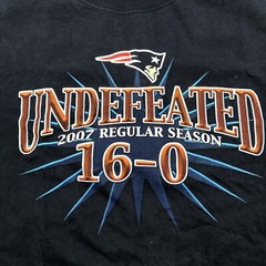NFL Patriots 2007 Undefeated Regular Season 16-0 Mens Double-sided T Shirt XL