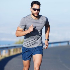 CE’ CERDR Mens Workout Shirts Quick Dry Performance Short Sleeve Athletic Shirt