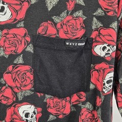 All Over Skulls Print Men T-Shirt WXYZ LG Short Sleeve Front Pocket Halloween