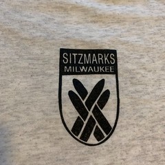 Vintage Sitzmarks Milwaukee WI Bunker’s Island Pub & Eatery Soffe T-Shirt Size L