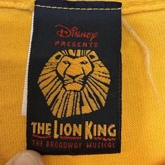 Disney Lion King Broadway Musical Simba Graphic Tee Shirt M Yellow