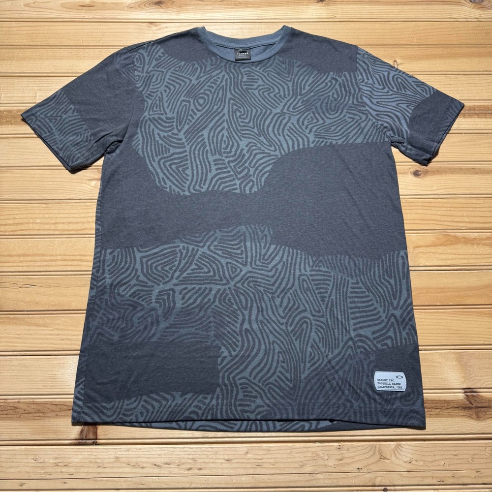 Oakley Topographic Map Pattern All Over Print Surf Skate T-Shirt Men’s Medium