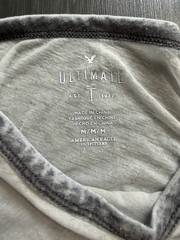 American Eagle Ultimate Tee Gray Acid Wash Pocket T-Shirt Women’s Medium
