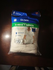 Gildan Men’s V-Neck T-Shirts, Multipack, White (6-Pack), Small