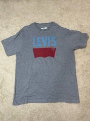 Levi’s Short Sleeve T-shirt – Size XXL – Gray And Red