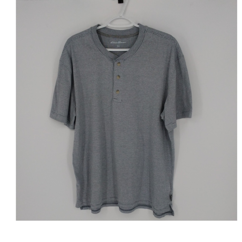 Eddie Bauer Men’s XL Gray Striped Button Henley Neck Short Sleeve T-Shirt