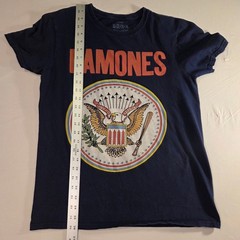 Ramones Full Colour Seal Graphic T-Shirt Men’s Size M Navy Blue Multi