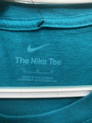 The Nike Tee Men’s Medium Short Sleeve Crew Neck T-Shirt Teal Blue Logo NWT