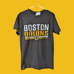 Boston Bruins NHL Hockey T-Shirt – Official Team Merchandise new with tag size S