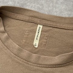 FOG Fear of God Essentials Shirt Mens Medium Taupe Brown Crewneck 100% Cotton