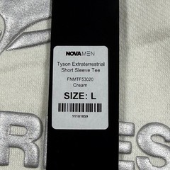 Fashion Nova Men Tyson Extraterrestrial Cream Short Sleeve Sweatshirt Tee Large