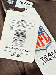 Size 2XL – Cleveland Browns Lightweight Quarter-Zip Crewneck Long Sleeve Shirt