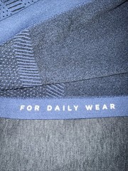 MACK WELDON FOR DAILY WEAR MENS T SHIRT NYLON POLYESTER SPANDEX L LARGE EUC