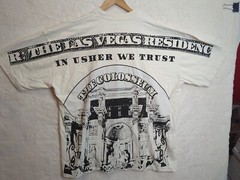 USHER United Reserve UshBucks One Dollar The Colosseum Graphic T-Shirt XL Adult