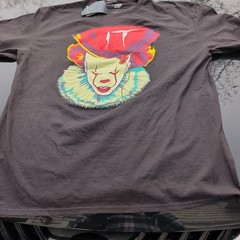 IT Pennywise Stephen King Throwback Shirt Black Size x-Large NWT