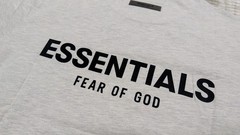 Fear of God Essentials Tee Light Oatmeal Men’s L Oversized T-Shirt NWT FOG SS22