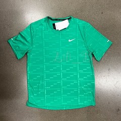 NWT Nike DV8104-372 Men Dri-FIT UV Running Division Miler Tee Shirt Green Size M