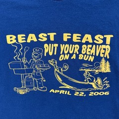 Vtg Fruit Of the Loom Mens Large Blue T Shirt 2006 Beast Feast Beaver On A Bun