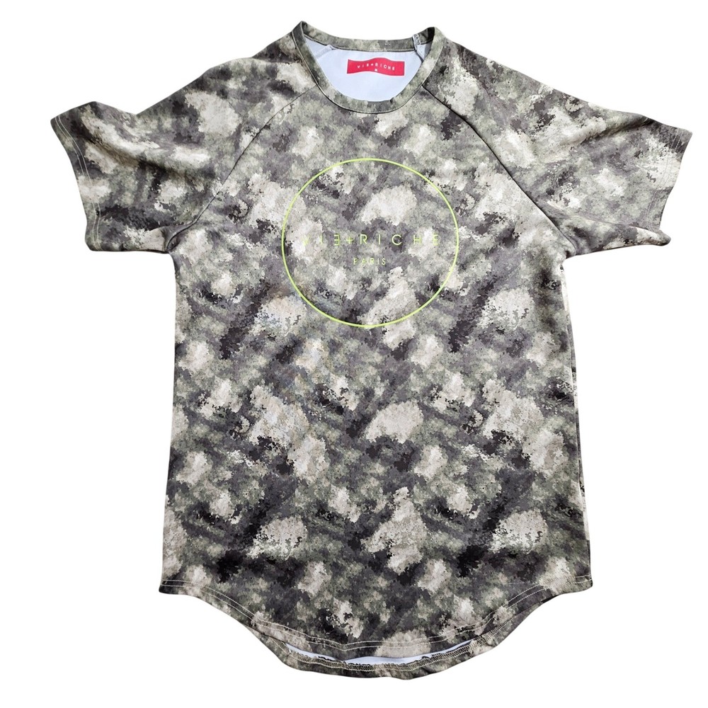 Vie + Riche Paris Camo Graphic T-Shirt Medium Grey Digital Print Curved Hem
