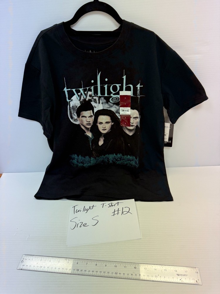 Twilight Black T-Shirt – Size Small – Walmart – NWT – #12