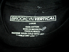 MENS BROOKLYN VERTICAL BIONIC BEAR BLACK T-SHIRT SIZE L