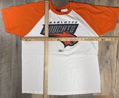 VTG Charlotte Bobcats Rebook Short Sleeve Raglan T-Shirt Adult L Cotton USA Made