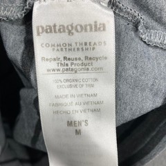 Patagonia Henley Shirt Mens Medium Grey Striped Organic Cotton Long Sleeve