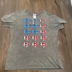 Superman Men’s XL Grey Mineral Wash T-shirt Red White Blue Shields DC Comics NWT