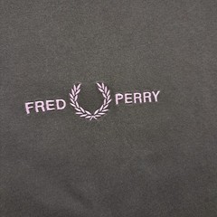 Fred Perry T Shirt Medium Men’s Green Cotton Vintage Casual Mod Indie Spell Out